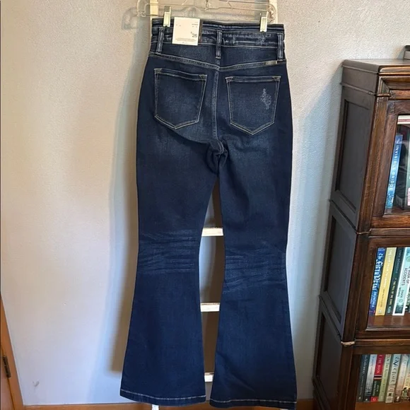 NWT KanCan Women's High Rise Bellbottom Flare Jeans in Dark Blue - Picture 6 of 12